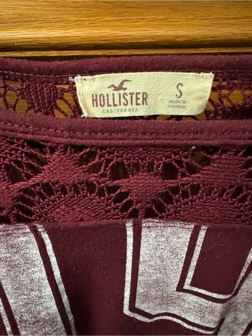 Hollister Women's Maroon Crochet Yoke Graphic Tee size Small